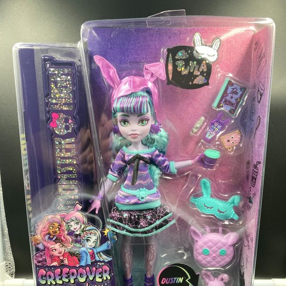 2022 Monster High CREEPOVER PARTY Twyla Fashion Doll with Pet DUSTIN - Picture 1 of 3